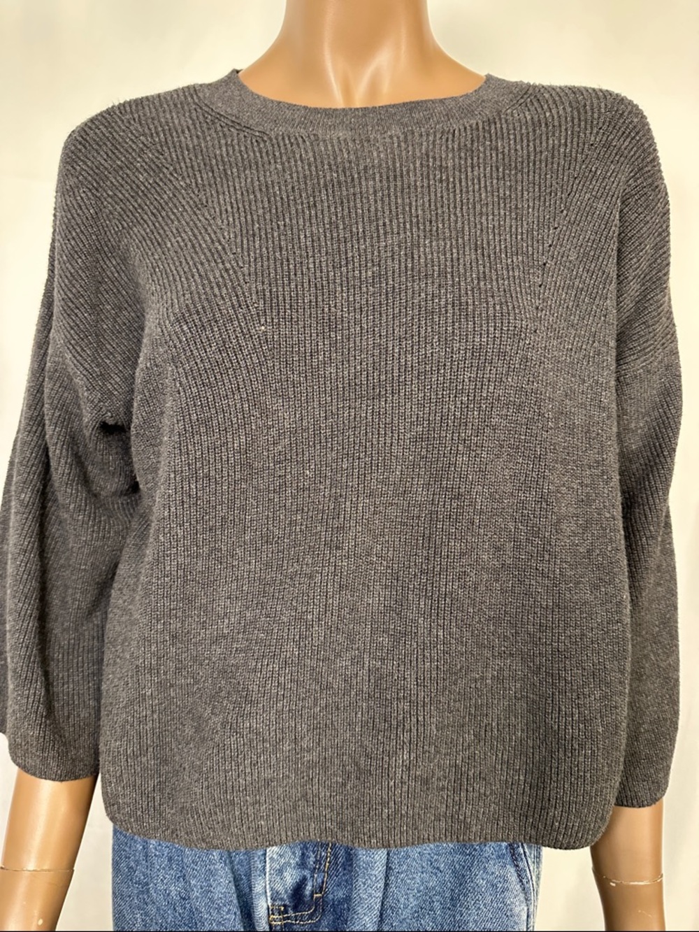 Banana Republic Women's Crewneck Sweater - Gray